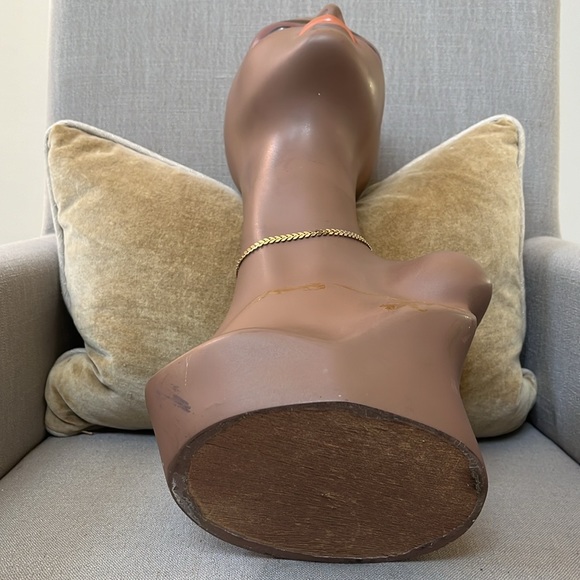 Mannequin Head - Picture 8 of 8